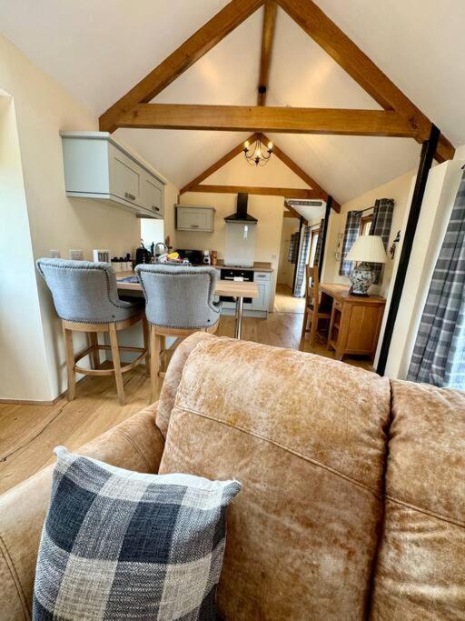 The Paws And Wander Hideaway Villa Mitchel Troy Eksteriør bilde
