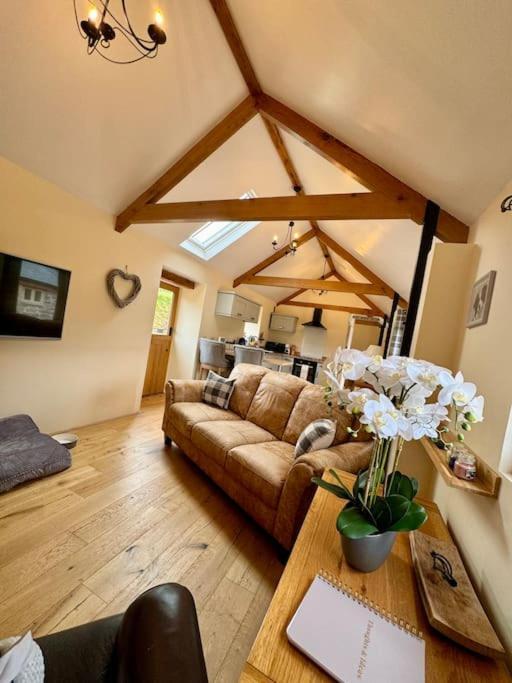 The Paws And Wander Hideaway Villa Mitchel Troy Eksteriør bilde